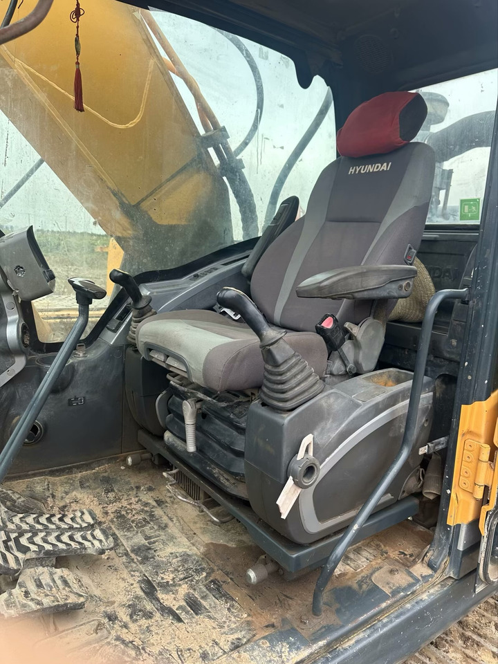 HYUNDAI R305LC-9T - Kettenbagger: das Bild 3 HYUNDAI R305LC-9T - Kettenbagger: das Bild 3