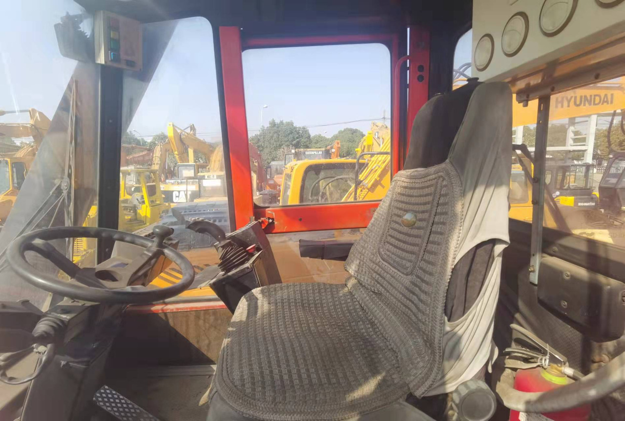 KALMAR DRF450 - Reach stacker: das Bild 3 KALMAR DRF450 - Reach stacker: das Bild 3