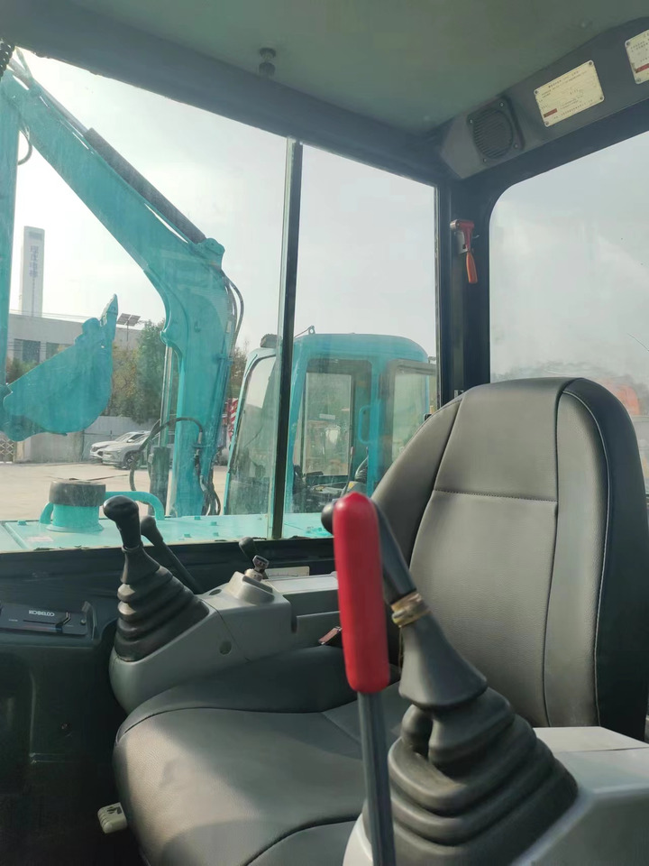 KOBELCO SK60-8 - Minibagger: das Bild 4 KOBELCO SK60-8 - Minibagger: das Bild 4