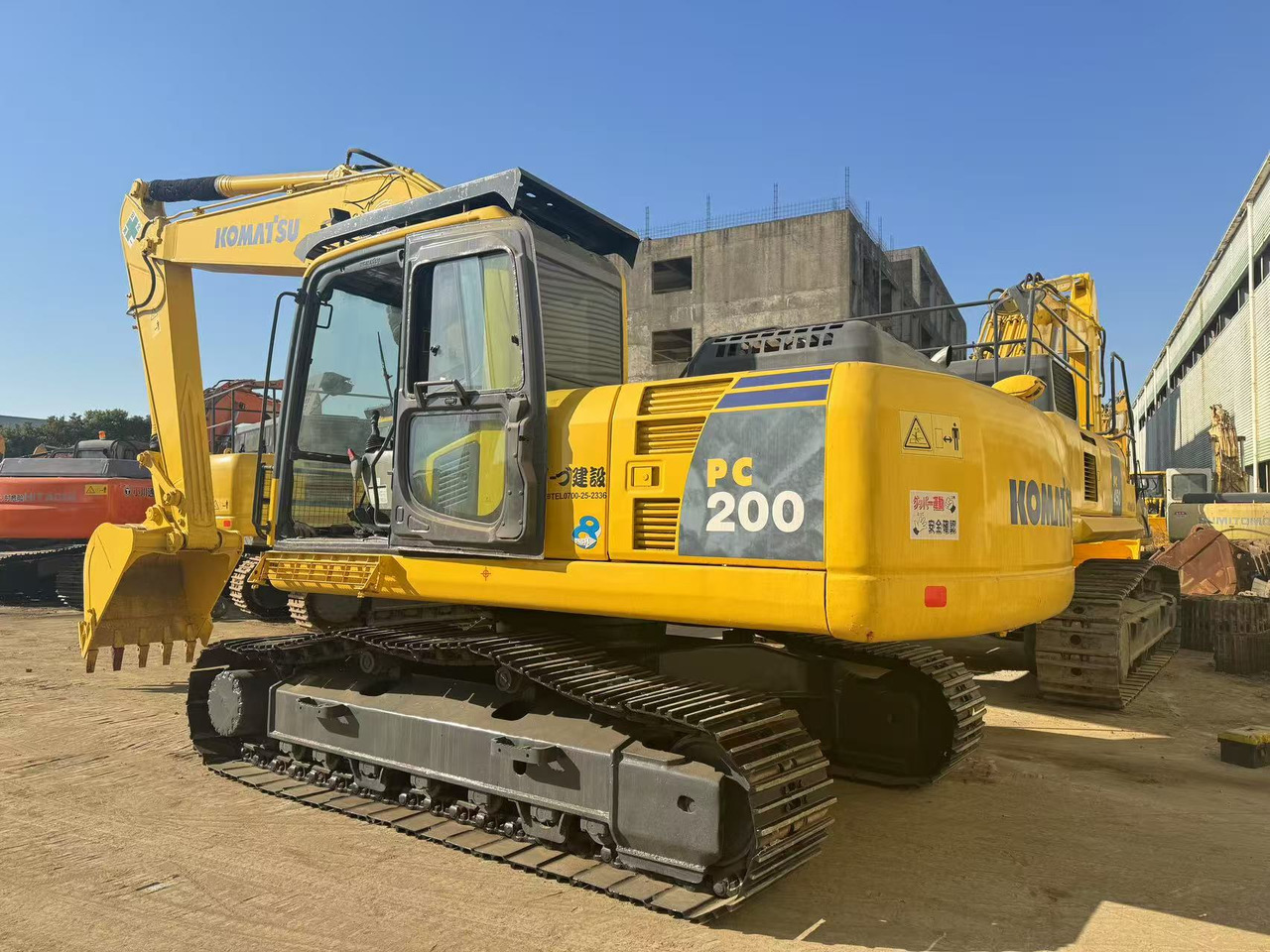 KOMATSU PC200-8 - Kettenbagger: das Bild 1 KOMATSU PC200-8 - Kettenbagger: das Bild 1
