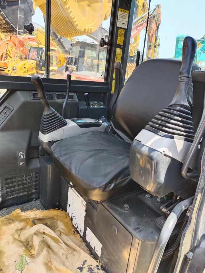Minibagger KOMATSU PC55MR: das Bild 6