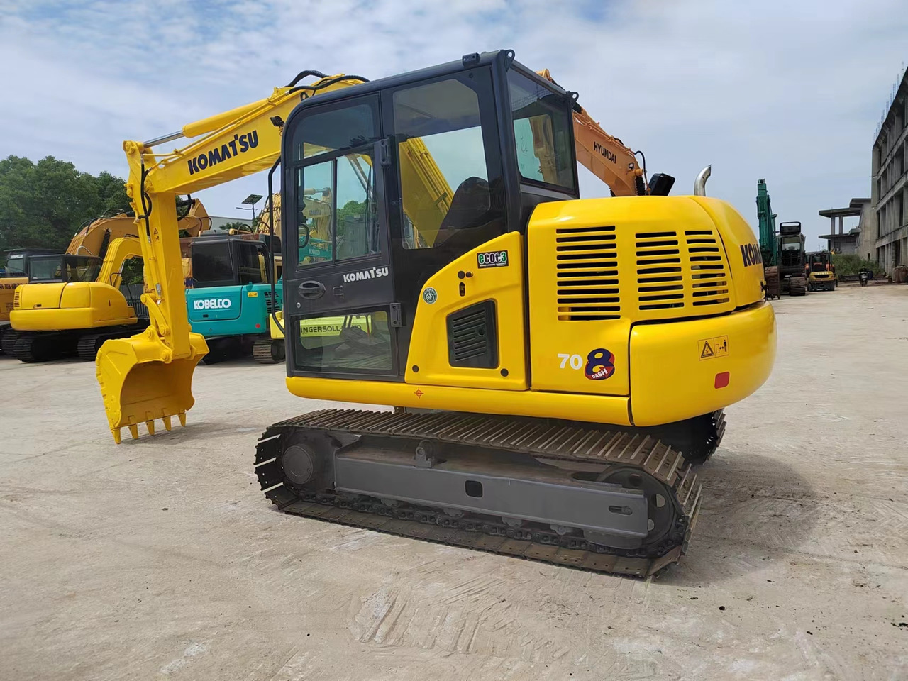 KOMATSU PC70-8 - Kettenbagger: das Bild 1 KOMATSU PC70-8 - Kettenbagger: das Bild 1