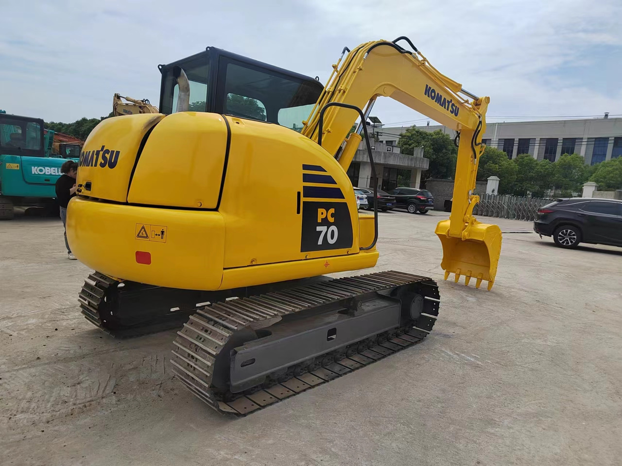 KOMATSU PC70-8 - Kettenbagger: das Bild 4 KOMATSU PC70-8 - Kettenbagger: das Bild 4