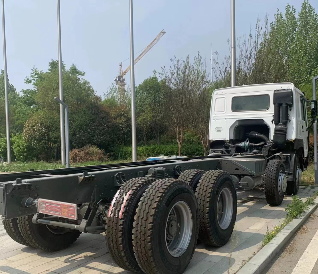 HOWO 6X4 - Sattelzugmaschine: das Bild 5 HOWO 6X4 - Sattelzugmaschine: das Bild 5