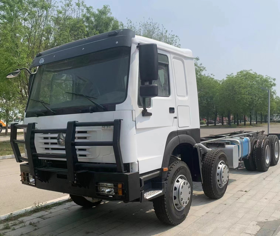 HOWO 6X4 - Sattelzugmaschine: das Bild 1 HOWO 6X4 - Sattelzugmaschine: das Bild 1
