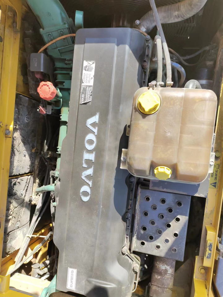 VOLVO EC460 - Kettenbagger: das Bild 5 VOLVO EC460 - Kettenbagger: das Bild 5