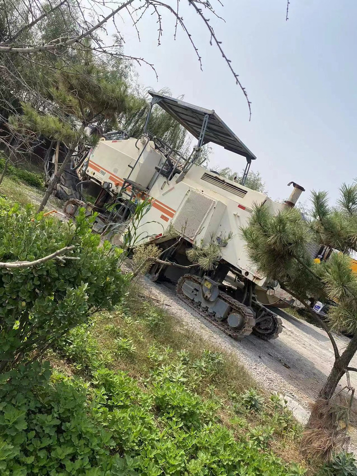 WIRTGEN 1900 - Kaltfräse: das Bild 2 WIRTGEN 1900 - Kaltfräse: das Bild 2