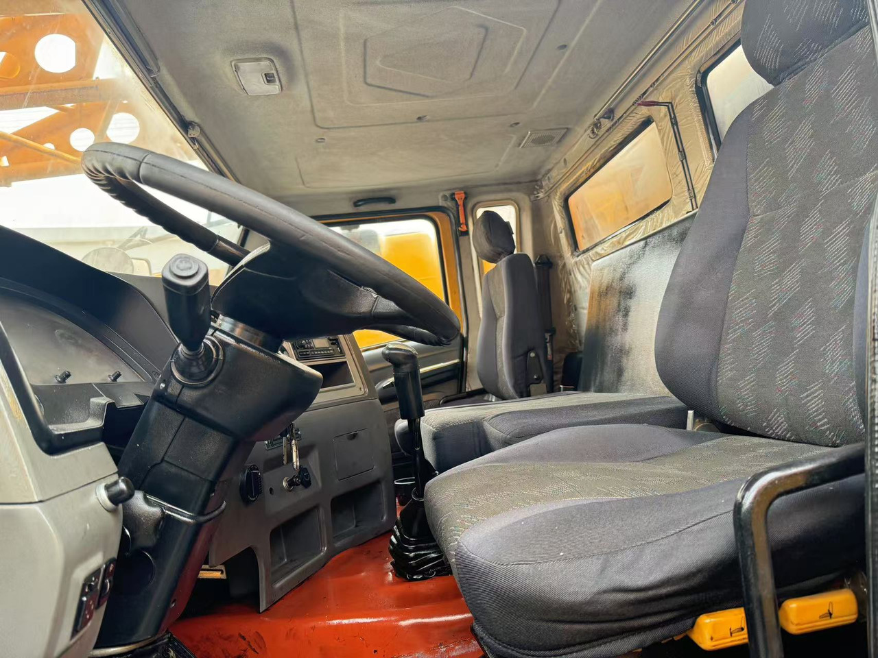 Mobilkran XCMG XCT80: das Bild 6