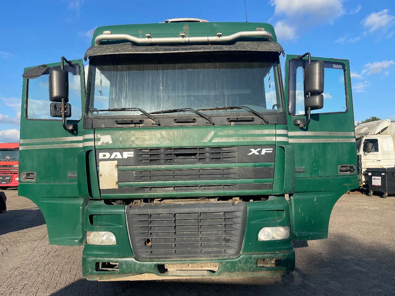 DAF XF 95.430 Tractor Unit - Sattelzugmaschine: das Bild 2 DAF XF 95.430 Tractor Unit - Sattelzugmaschine: das Bild 2