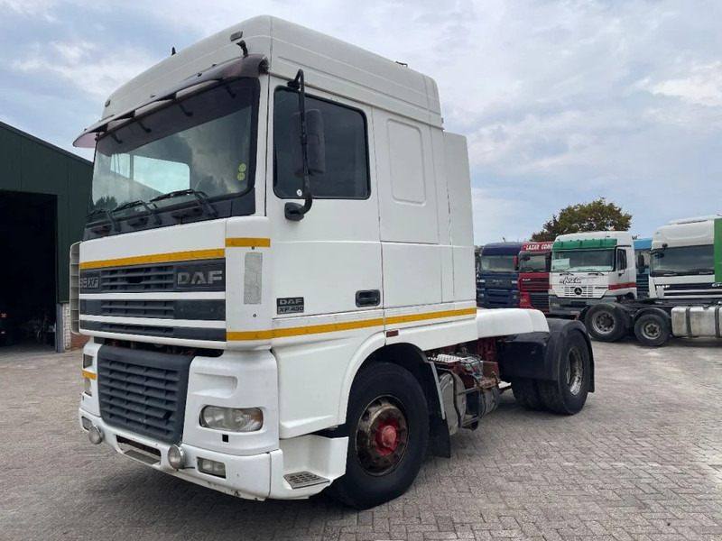 DAF XF 95.430 Tractor unit - Sattelzugmaschine: das Bild 3 DAF XF 95.430 Tractor unit - Sattelzugmaschine: das Bild 3
