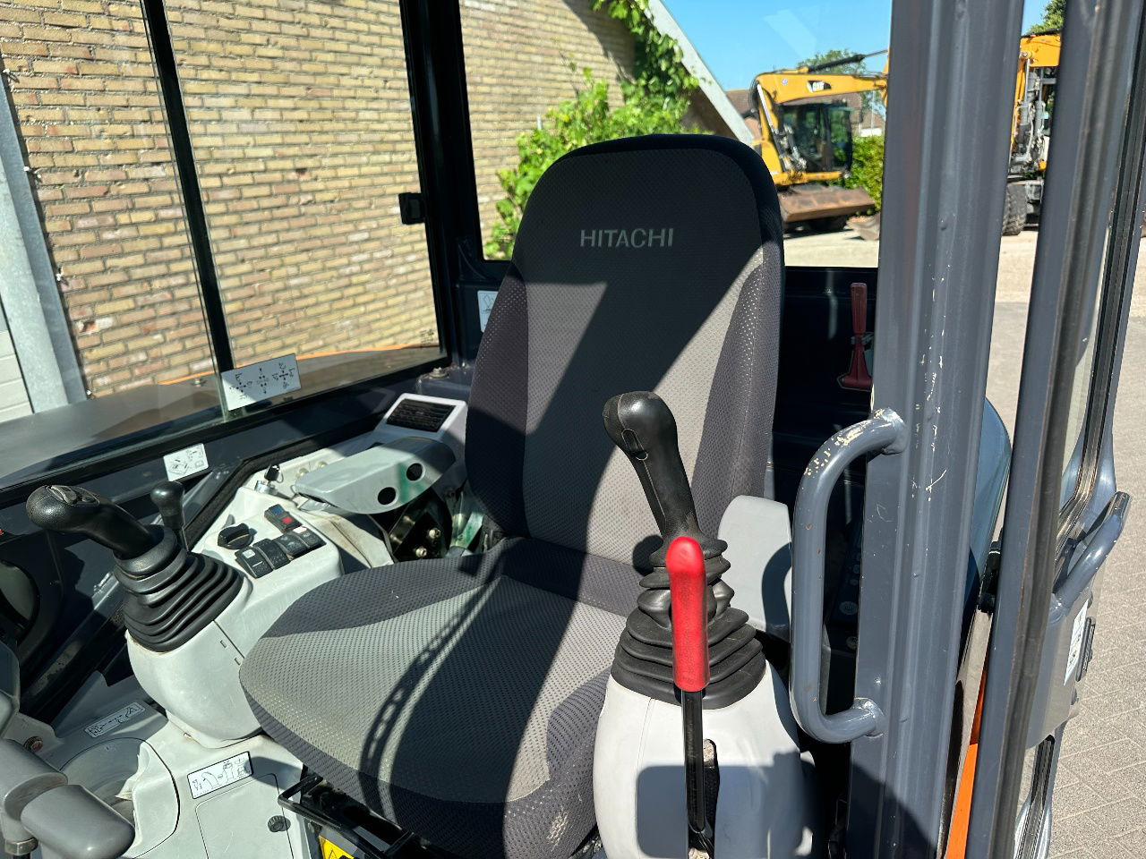 Minibagger Hitachi ZX65USB-5A CLR: das Bild 13