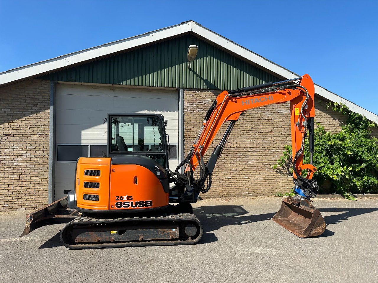 Minibagger Hitachi ZX65USB-5A CLR: das Bild 7