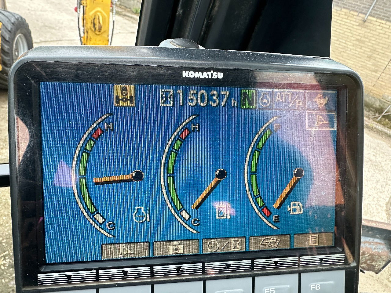 Mobilbagger Komatsu PW160-8: das Bild 11