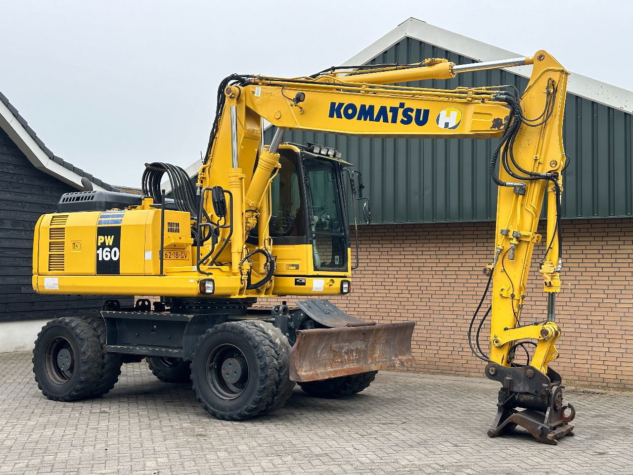 Mobilbagger Komatsu PW160-8: das Bild 6