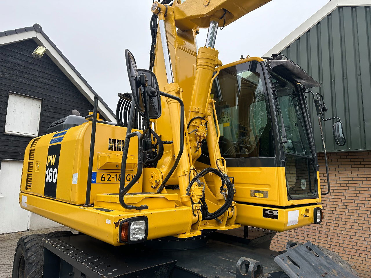 Mobilbagger Komatsu PW160-8: das Bild 18