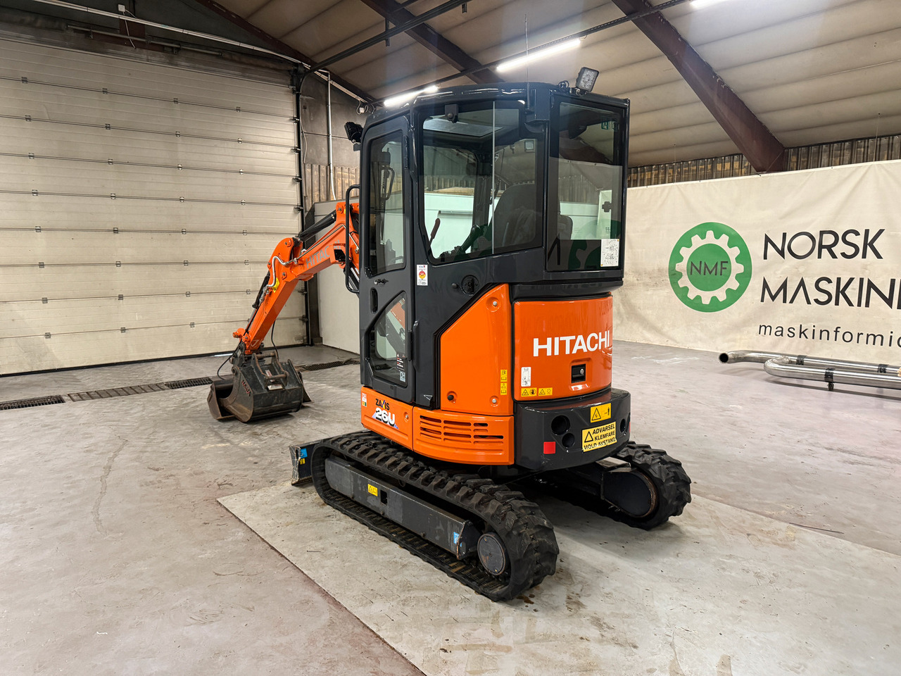 Hitachi ZX26U-6 - Minibagger: das Bild 3 Hitachi ZX26U-6 - Minibagger: das Bild 3