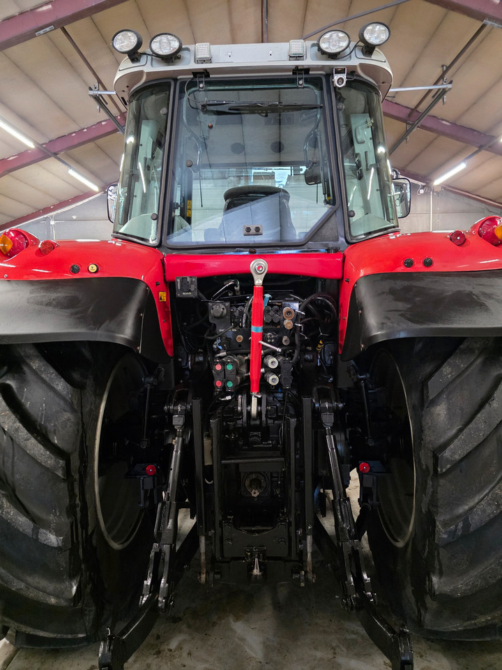 Massey Ferguson 7480 Dyna VT - Traktor: das Bild 4 Massey Ferguson 7480 Dyna VT - Traktor: das Bild 4
