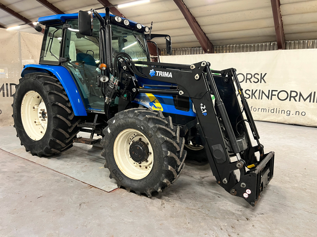 New Holland T 5050 #KUN 3844 Timer# - Traktor: das Bild 4 New Holland T 5050 #KUN 3844 Timer# - Traktor: das Bild 4