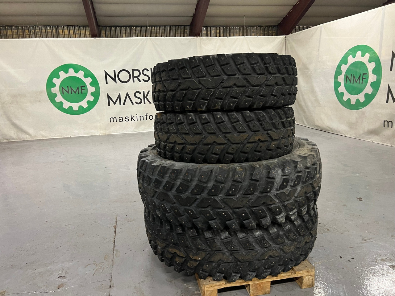 Reifen für Landmaschine TRI 2 Dekk, TRI 2 DEKK MED PIGG: das Bild 1