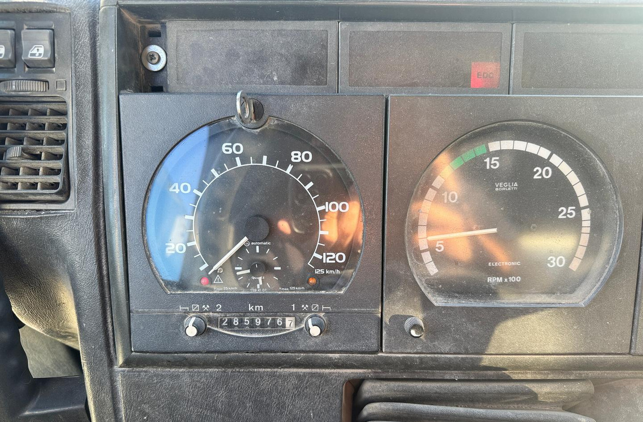 Betonpompa CIFA Iveco Trakker 410E44 - Fahrmischerbetonpumpe: das Bild 5 Betonpompa CIFA Iveco Trakker 410E44 - Fahrmischerbetonpumpe: das Bild 5