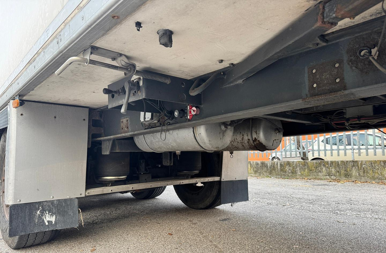 SEMIRIMORCHIO FRIGO CHEREAU - Kühlkoffer Auflieger: das Bild 5 SEMIRIMORCHIO FRIGO CHEREAU - Kühlkoffer Auflieger: das Bild 5