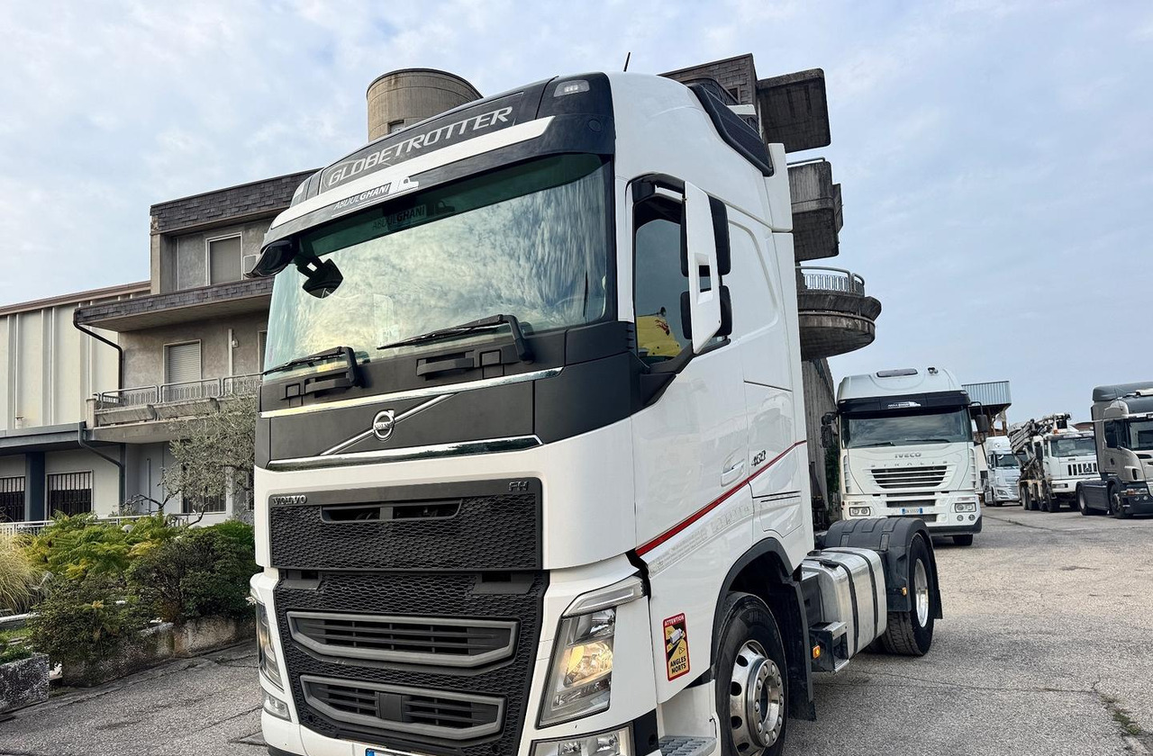 Volvo FH460 - 2019 - - Sattelzugmaschine: das Bild 2 Volvo FH460 - 2019 - - Sattelzugmaschine: das Bild 2