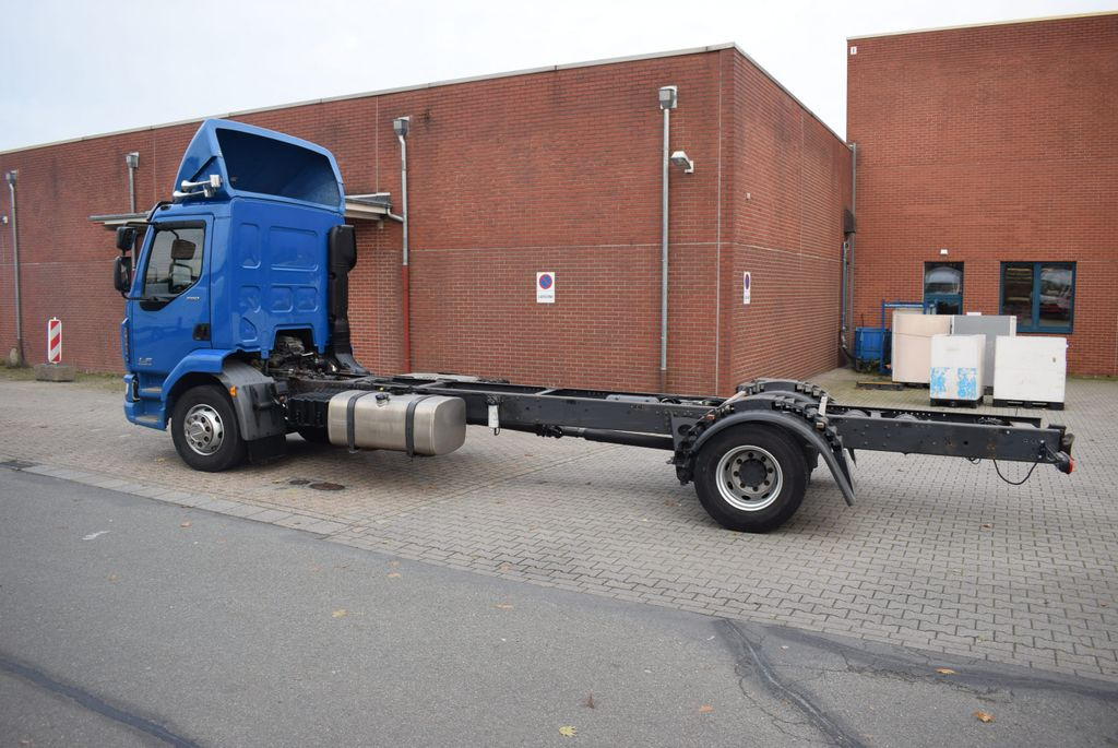 DAF LF 280 Fahrgestell Klima Navi 8-Gang ACC AHK - Fahrgestell LKW: das Bild 4 DAF LF 280 Fahrgestell Klima Navi 8-Gang ACC AHK - Fahrgestell LKW: das Bild 4