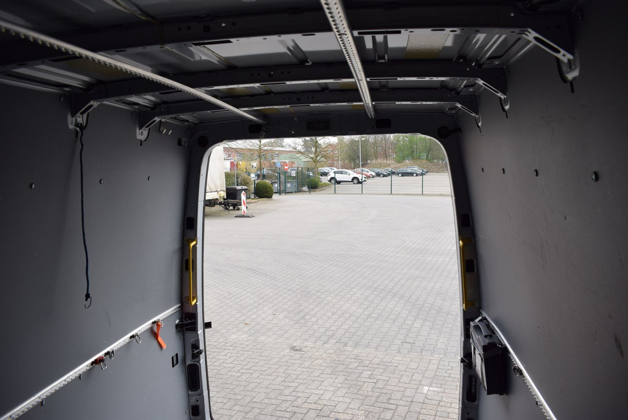 Kastenwagen, Transporter mit Doppelkabine MAN TGE 3.180 lang Maxi 6-Sitzer Klima Standh. Luftf: das Bild 16