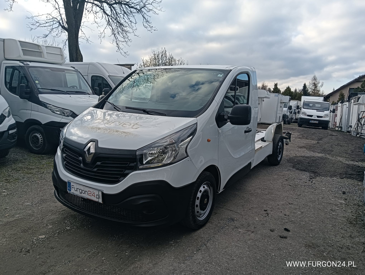 RENAULT TRAFIC PLATFORMA DO ZABUDOWY NR 625 - Kipper Transporter: das Bild 1 RENAULT TRAFIC PLATFORMA DO ZABUDOWY NR 625 - Kipper Transporter: das Bild 1