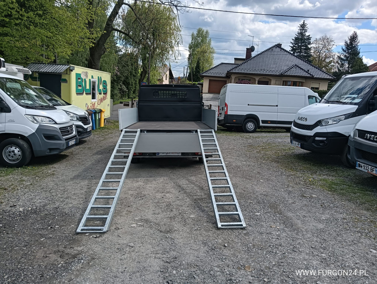 RENAULT TRAFIC SKRZYNIA PAKA Z NAJAZDAMI I PÓŁKAMI NR 689 - Pritsche Transporter: das Bild 5 RENAULT TRAFIC SKRZYNIA PAKA Z NAJAZDAMI I PÓŁKAMI NR 689 - Pritsche Transporter: das Bild 5