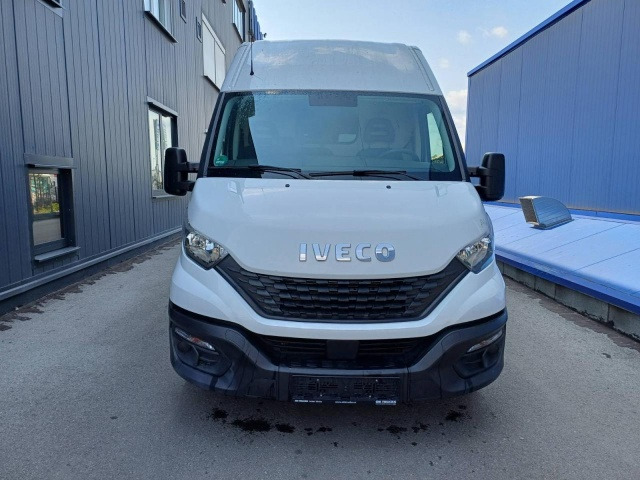 IVECO Daily 35S16 V - Kastenwagen: das Bild 2 IVECO Daily 35S16 V - Kastenwagen: das Bild 2
