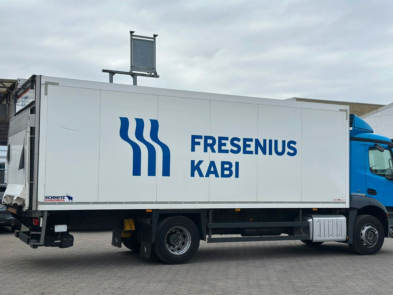 Mercedes-Benz Antos 1830+Isolierkoffer - Koffer LKW: das Bild 4 Mercedes-Benz Antos 1830+Isolierkoffer - Koffer LKW: das Bild 4