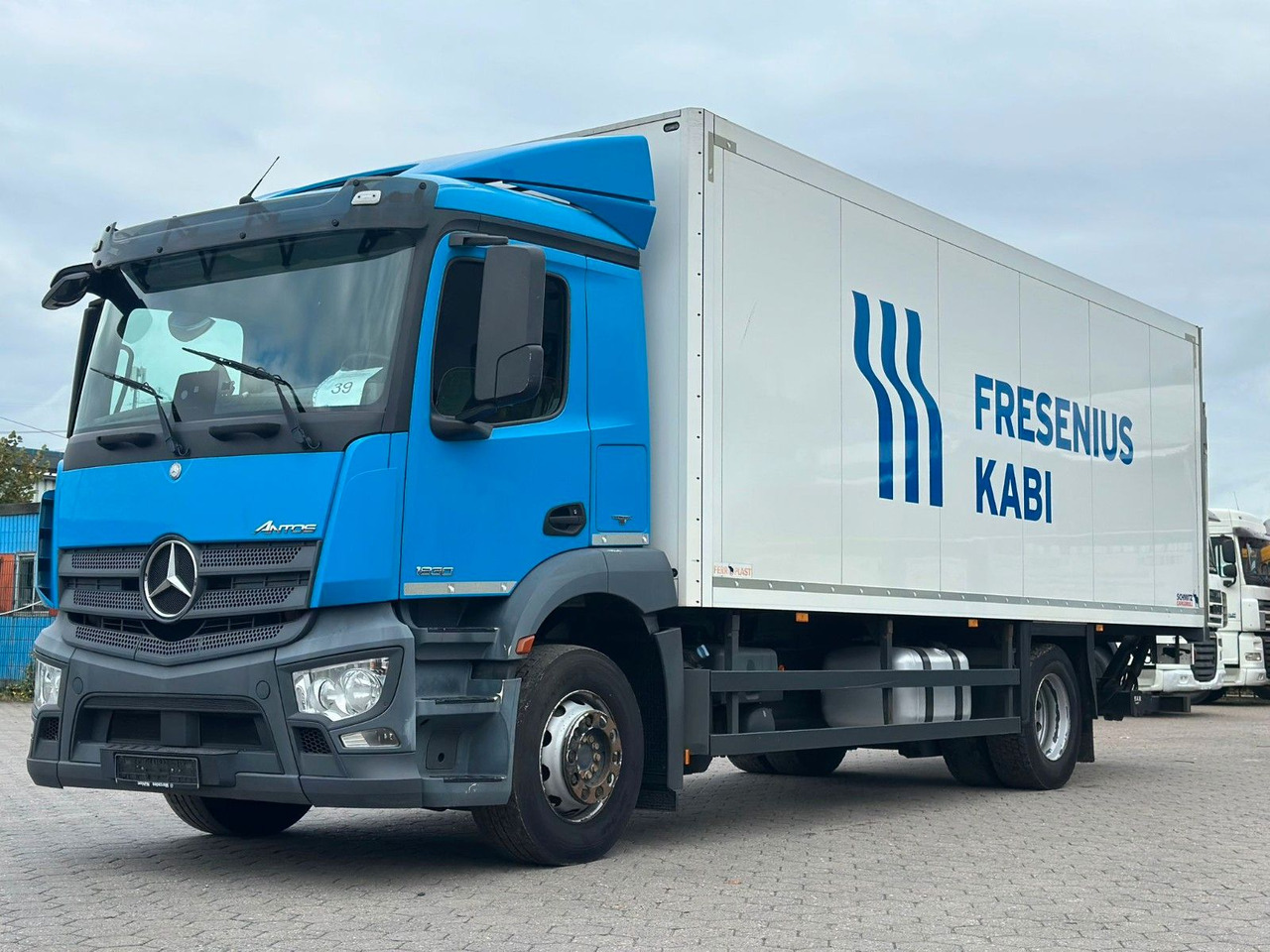 Mercedes-Benz Antos 1830+Isolierkoffer - Koffer LKW: das Bild 1 Mercedes-Benz Antos 1830+Isolierkoffer - Koffer LKW: das Bild 1