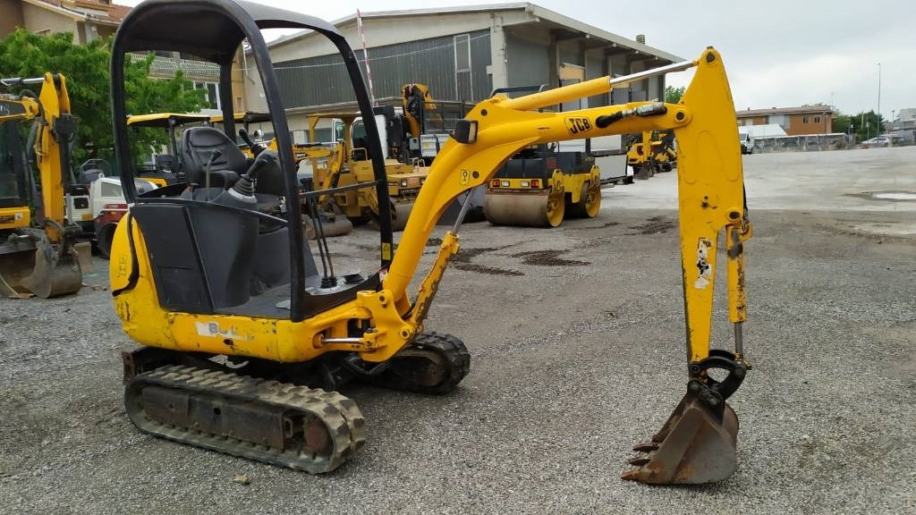JCB 8018 - Minibagger: das Bild 3 JCB 8018 - Minibagger: das Bild 3
