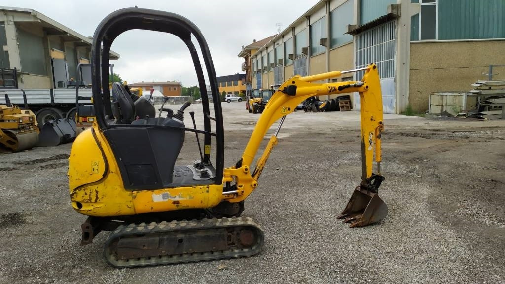 JCB 8018 - Minibagger: das Bild 2 JCB 8018 - Minibagger: das Bild 2