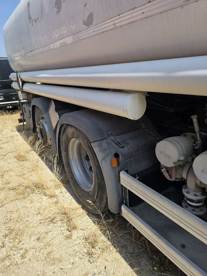 MAN TGA 26-320 - Tankwagen: das Bild 4 MAN TGA 26-320 - Tankwagen: das Bild 4