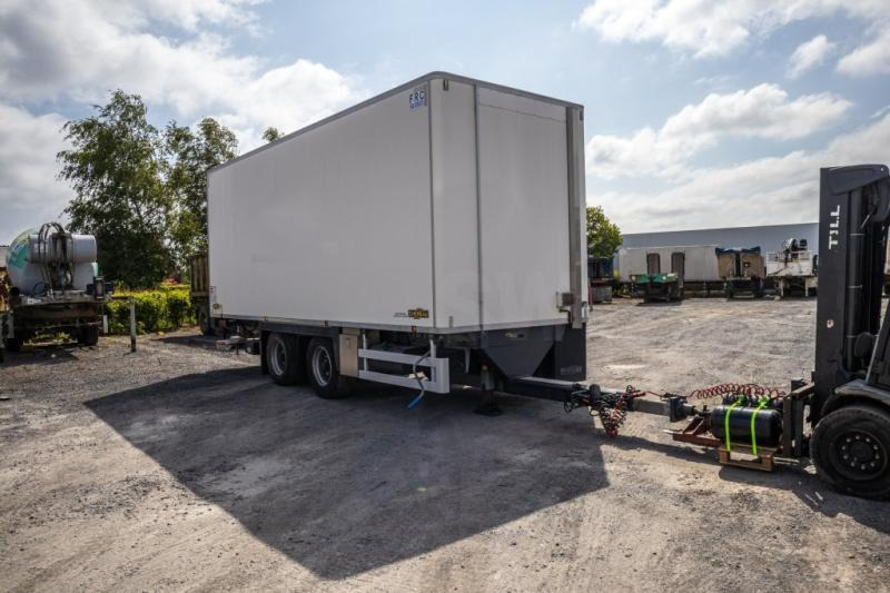 Chereau CHEREAU+CARRIER+DHOLLANDIA 2.5 T. - Koffer Anhänger: das Bild 4 Chereau CHEREAU+CARRIER+DHOLLANDIA 2.5 T. - Koffer Anhänger: das Bild 4