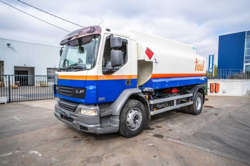 DAF LF55 280+ ALU 13000L/4 COMP. - Tankwagen: das Bild 1 DAF LF55 280+ ALU 13000L/4 COMP. - Tankwagen: das Bild 1