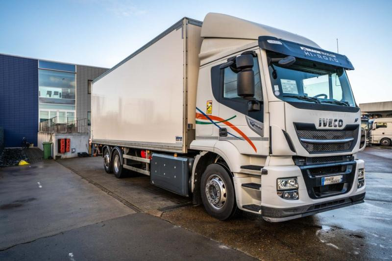 Iveco STRALIS 400 CNG // HAYON DHOLLANDIA - Koffer LKW: das Bild 2 Iveco STRALIS 400 CNG // HAYON DHOLLANDIA - Koffer LKW: das Bild 2