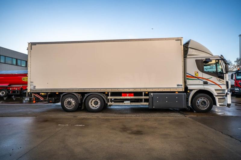 Iveco STRALIS 400 CNG // HAYON DHOLLANDIA - Koffer LKW: das Bild 3 Iveco STRALIS 400 CNG // HAYON DHOLLANDIA - Koffer LKW: das Bild 3