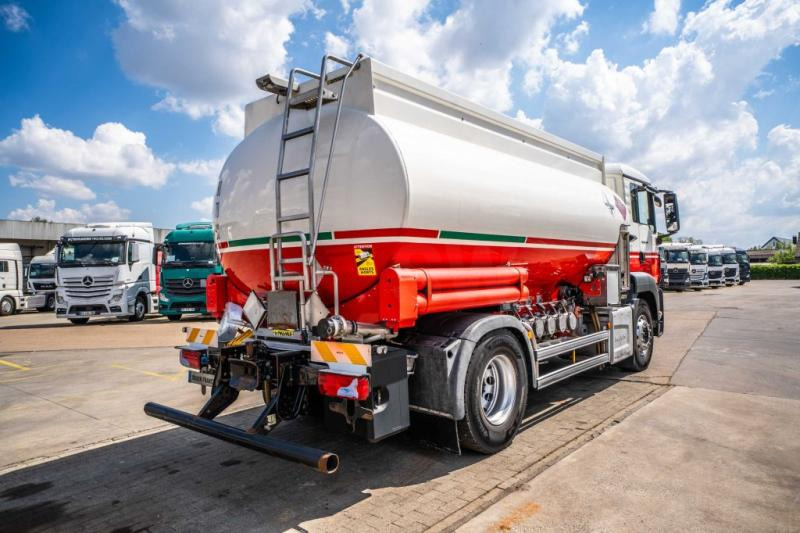 MAN TGS 18.400 BL+MAGYAR 13.500L / 5 COMP - Tankwagen: das Bild 4 MAN TGS 18.400 BL+MAGYAR 13.500L / 5 COMP - Tankwagen: das Bild 4
