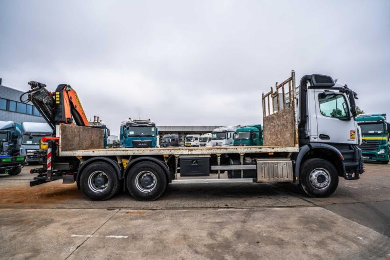 Mercedes AROCS 2648 + PALFINGER 23 T/M + 5 EXT - Pritsche LKW, Autokran: das Bild 3 Mercedes AROCS 2648 + PALFINGER 23 T/M + 5 EXT - Pritsche LKW, Autokran: das Bild 3