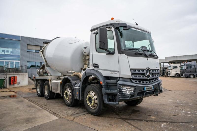 Mercedes AROCS 3240 + STETTER 9m3 - Fahrmischer: das Bild 2 Mercedes AROCS 3240 + STETTER 9m3 - Fahrmischer: das Bild 2