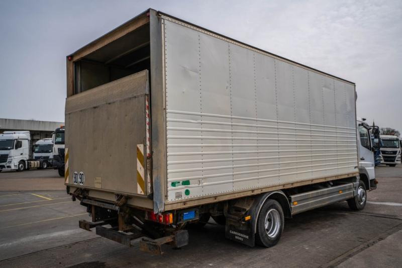 Mercedes ATEGO 818 - Koffer LKW: das Bild 4 Mercedes ATEGO 818 - Koffer LKW: das Bild 4