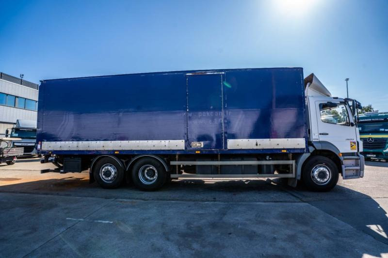 Mercedes AXOR 2533 -6X2 - Koffer LKW: das Bild 3 Mercedes AXOR 2533 -6X2 - Koffer LKW: das Bild 3