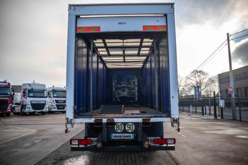 Renault PEMIUM LANDER 340 DXI-6X2 - Plane LKW: das Bild 4 Renault PEMIUM LANDER 340 DXI-6X2 - Plane LKW: das Bild 4