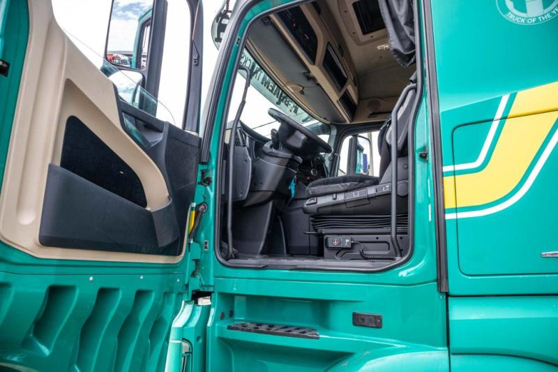 Mercedes ACTROS 1845 LS+E5 - Sattelzugmaschine: das Bild 5 Mercedes ACTROS 1845 LS+E5 - Sattelzugmaschine: das Bild 5