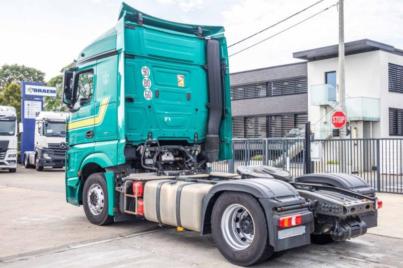 Mercedes ACTROS 1845 LS+E5 - Sattelzugmaschine: das Bild 4 Mercedes ACTROS 1845 LS+E5 - Sattelzugmaschine: das Bild 4