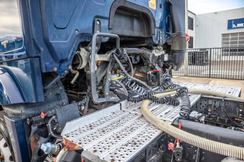 Sattelzugmaschine Mercedes AROCS 1843 LS (NO ACTROS)+ HYDRAULIQUE: das Bild 7