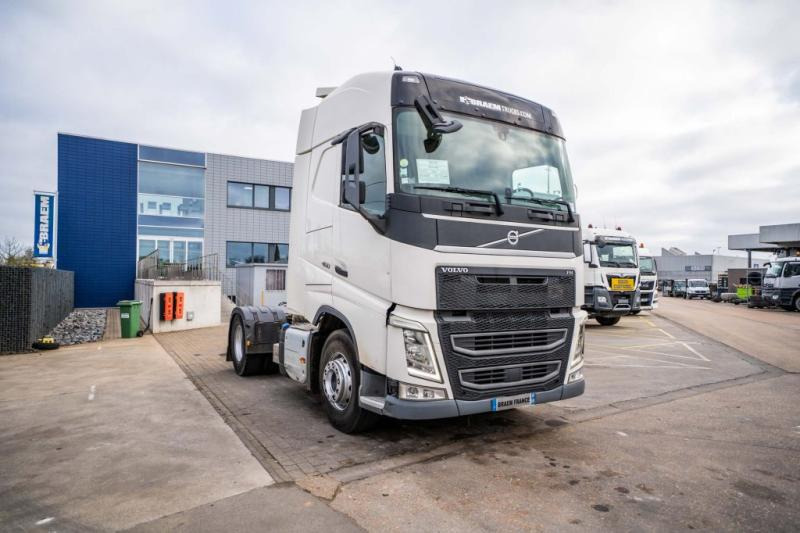 Volvo FH 4 460 - Sattelzugmaschine: das Bild 2 Volvo FH 4 460 - Sattelzugmaschine: das Bild 2